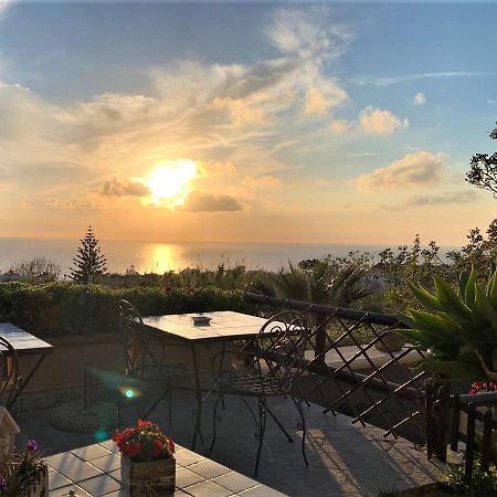 La Terrazzina Sul Tramonto Bed and Breakfast Forio di Ischia Buitenkant foto