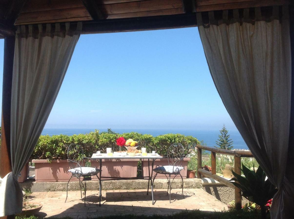 La Terrazzina Sul Tramonto Bed and Breakfast Forio di Ischia Buitenkant foto