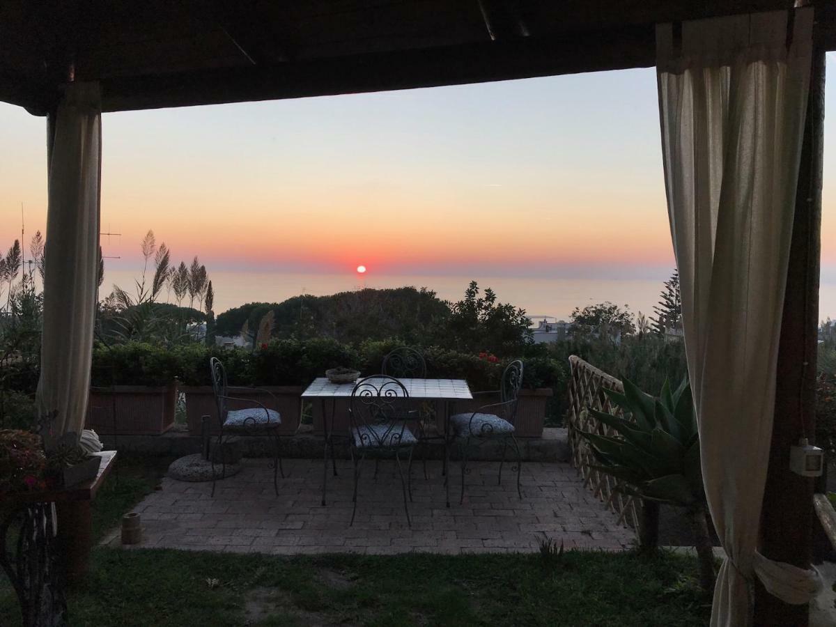 La Terrazzina Sul Tramonto Bed and Breakfast Forio di Ischia Buitenkant foto